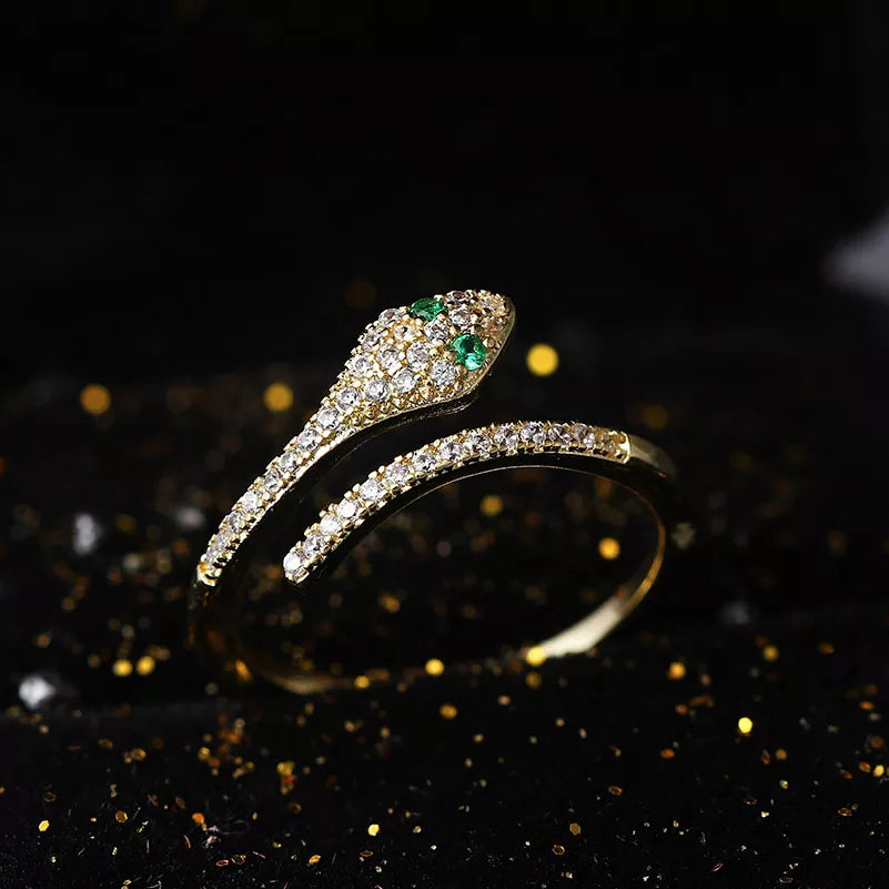 Rings For Women Exquisite Cute Snake Zircon Light