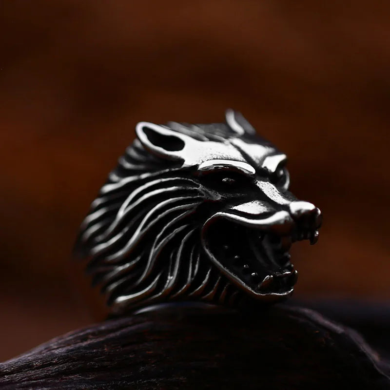 Wolf ring Dark vintage