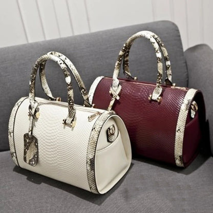 Lady Pockets Retro Messenger Bags