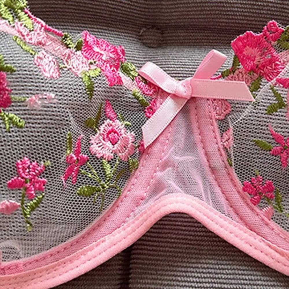 Breathable Floral Embroidery Lingerie Set Fashion