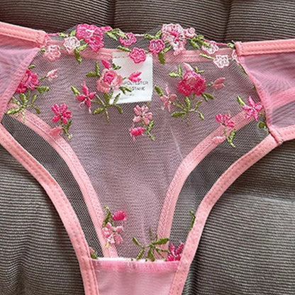 Breathable Floral Embroidery Lingerie Set Fashion