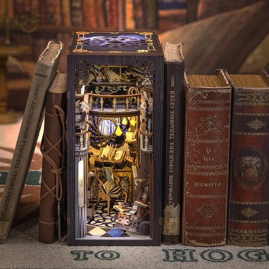 DIY Book Nook Miniature Nebula Common Room