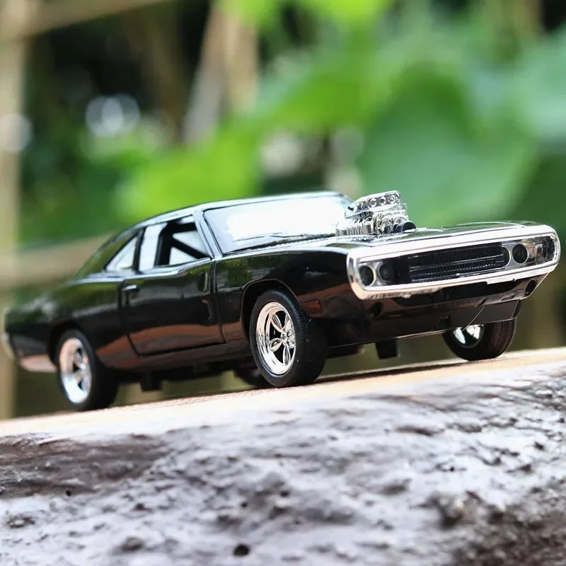 1970 Dodge Charger Die-Cast Model — 1:32 Scale