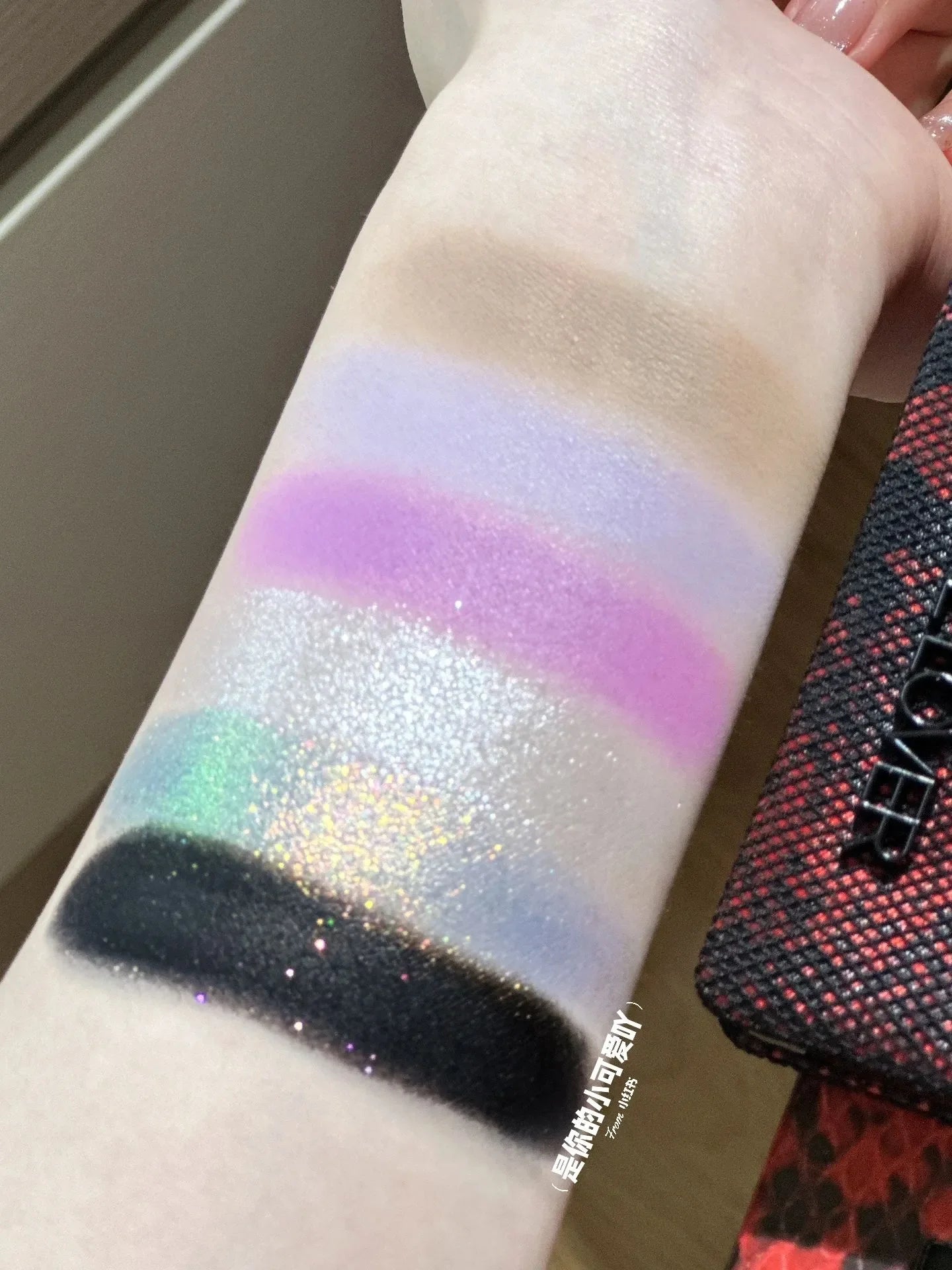 Nana Glam Box: Enchanting Makeup Set for Girls