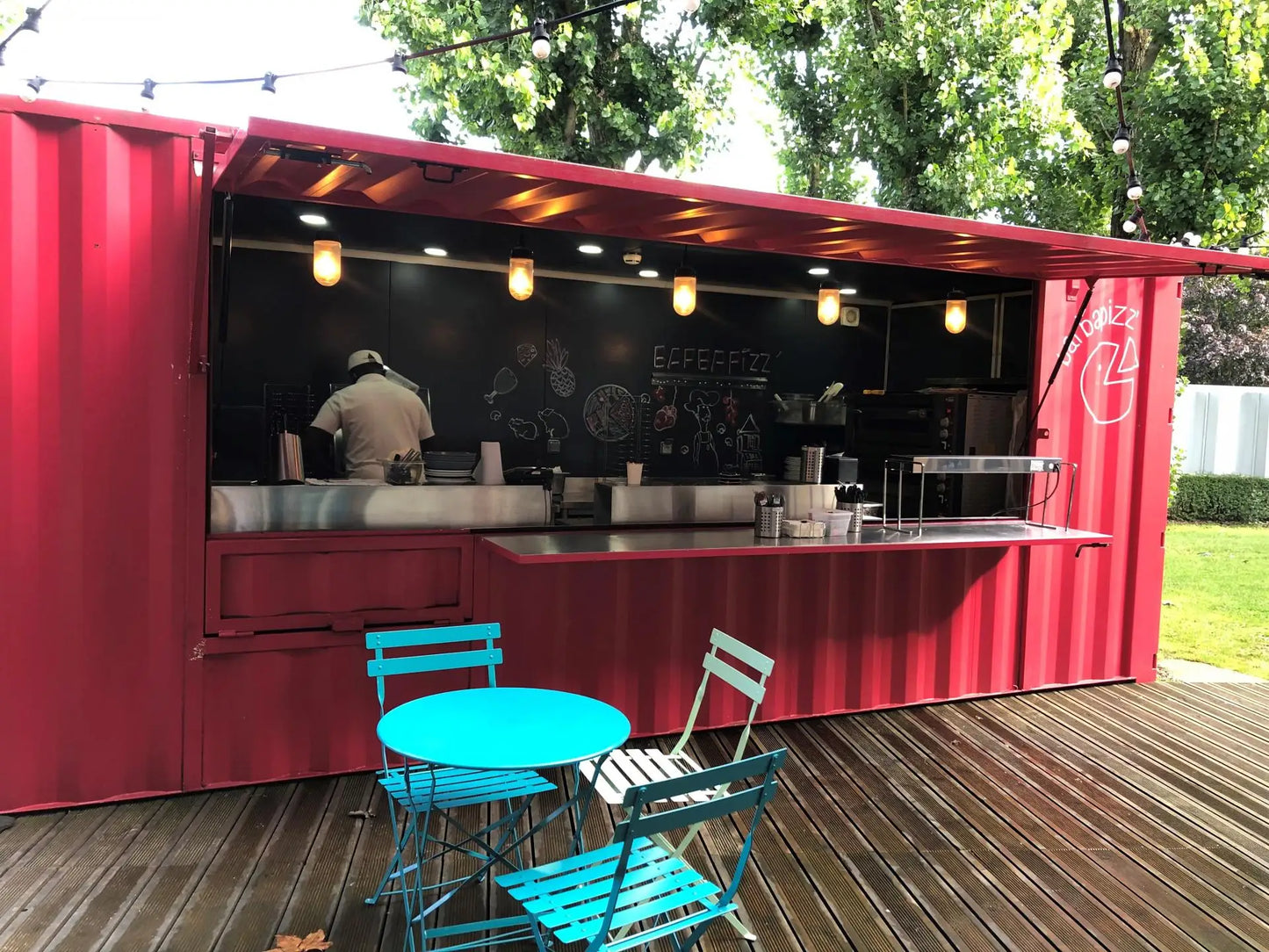 Outdoor Booth Juice Food Vending Machine Kiosk