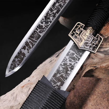 Zombie Etched Han Jian: Decorative Steel Sword