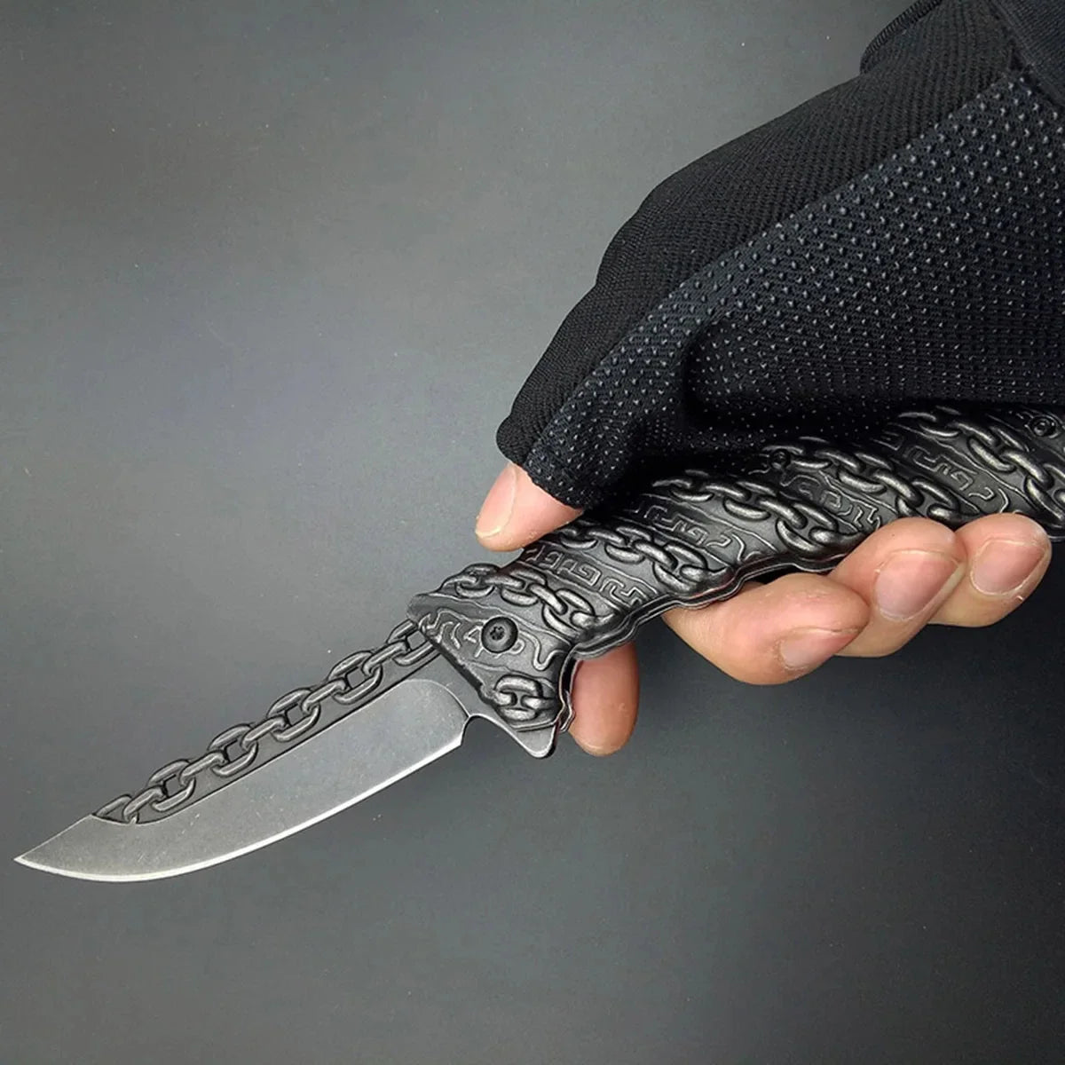 AdventureEdge: Steel Folding Knife for Outdoors
