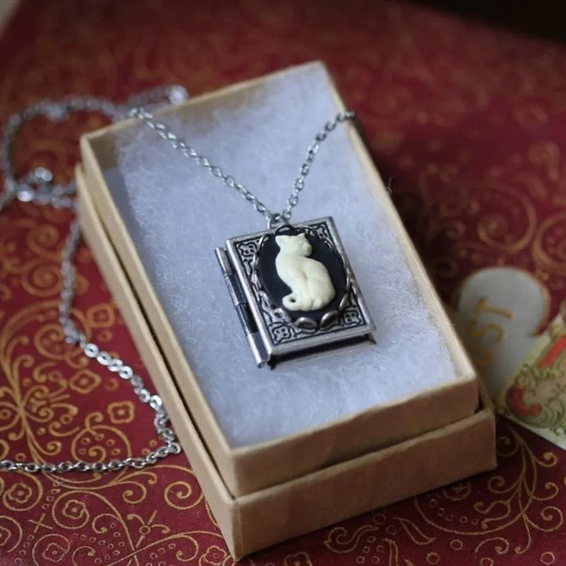 Gothic Cat Cameo Pendant Necklaces for Women Vintage Grimoire Creative Necklace Personalized Page Turnable Book Jewelry